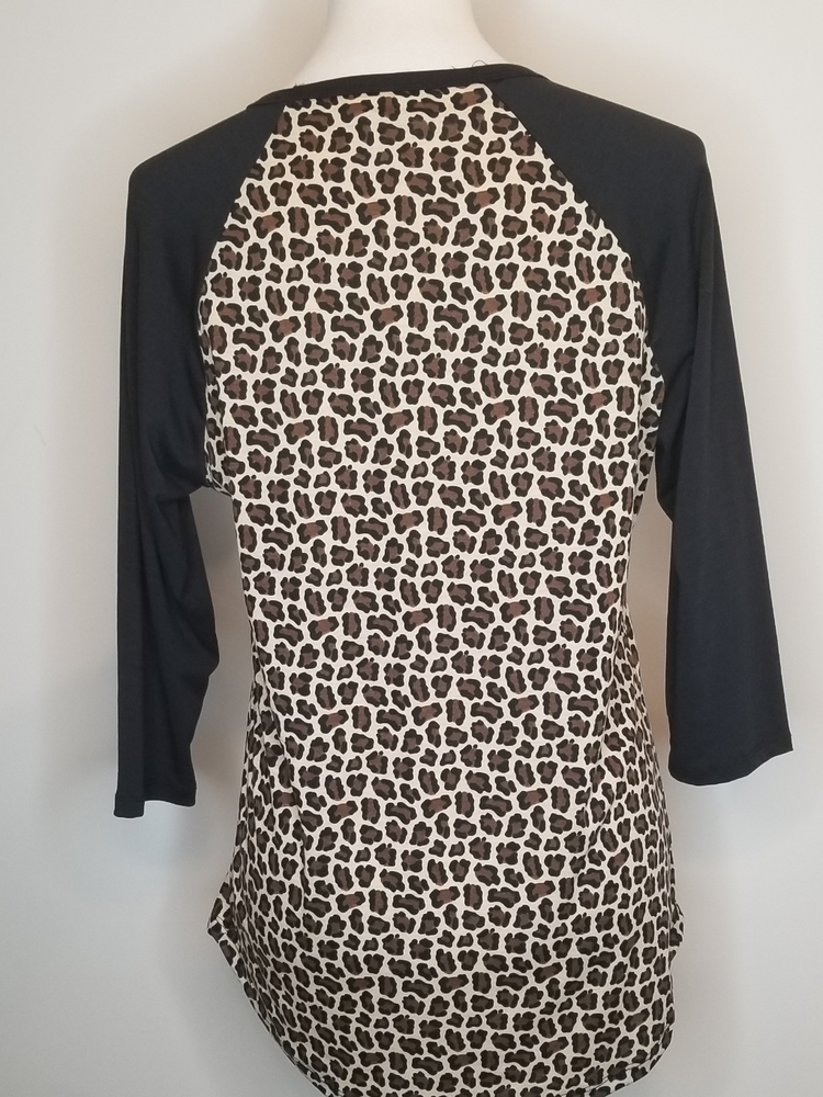 LulaRoe Randy - Picture 2 of 2